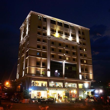 Hotel De Sovrani Kalkata Exteriér fotografie